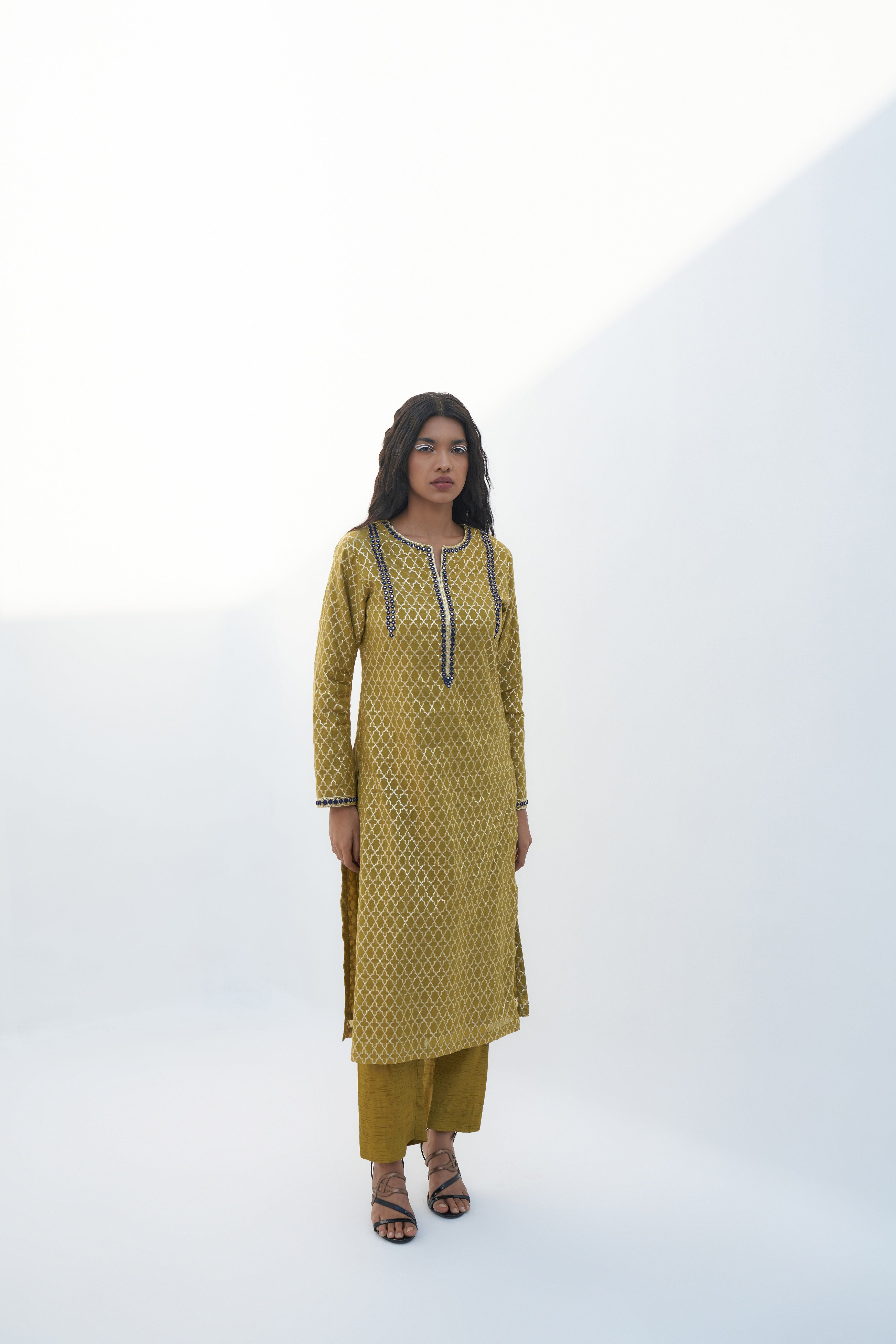 Acid Green Chanderi Jacquard Zari Embroidered Kurta Set