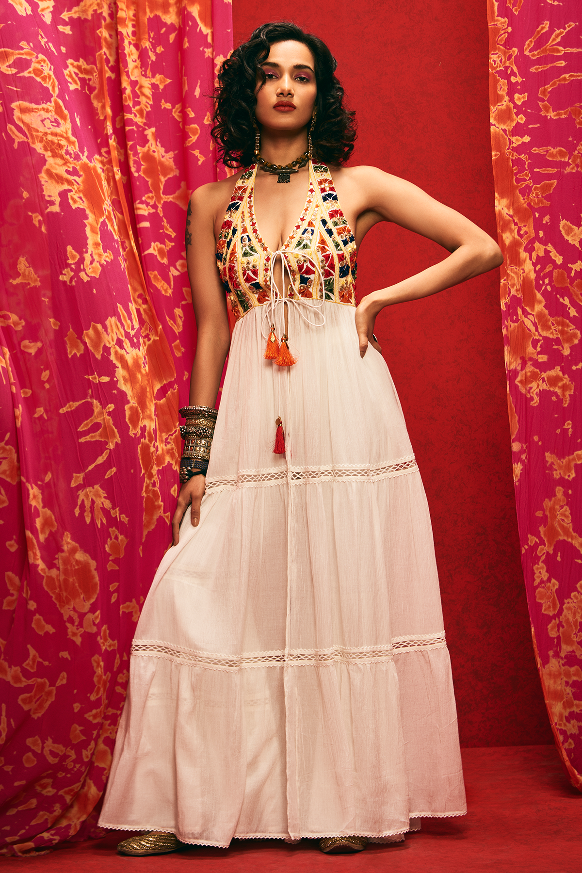 White halter neck jacket with velvet and sequins touch