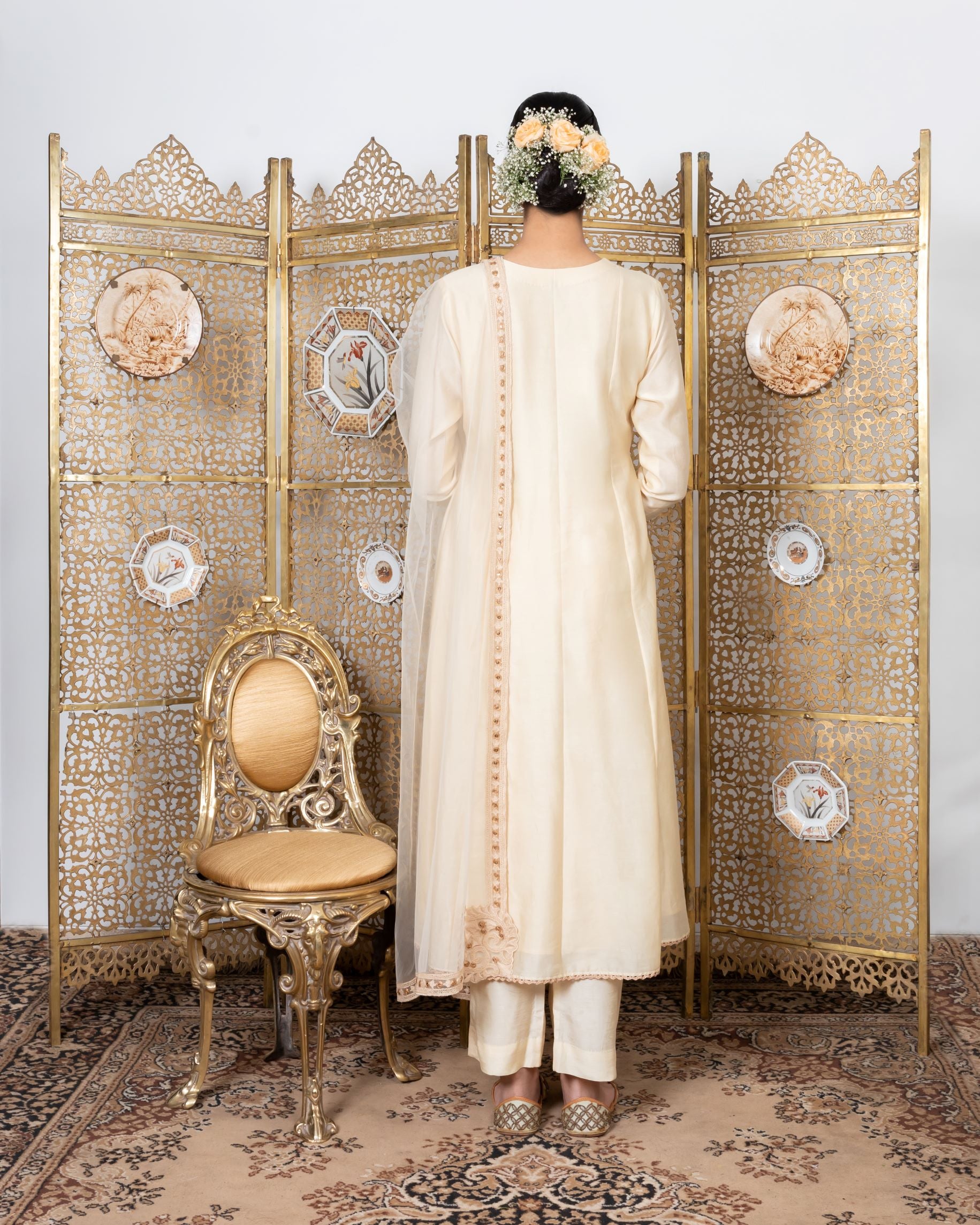 Beige Embroidered Kurta Se backview