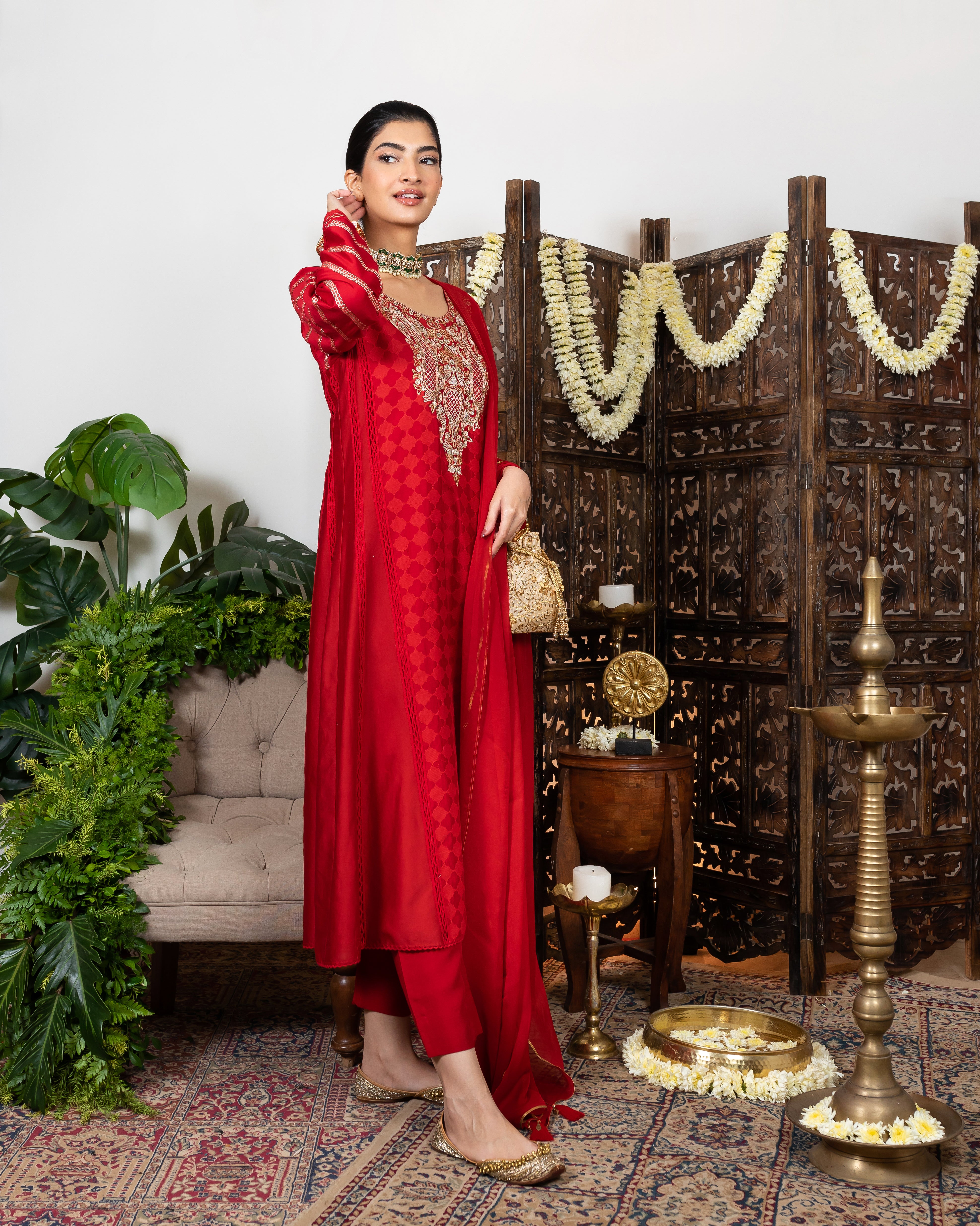 Red Embroidered Kurta Set for Women's