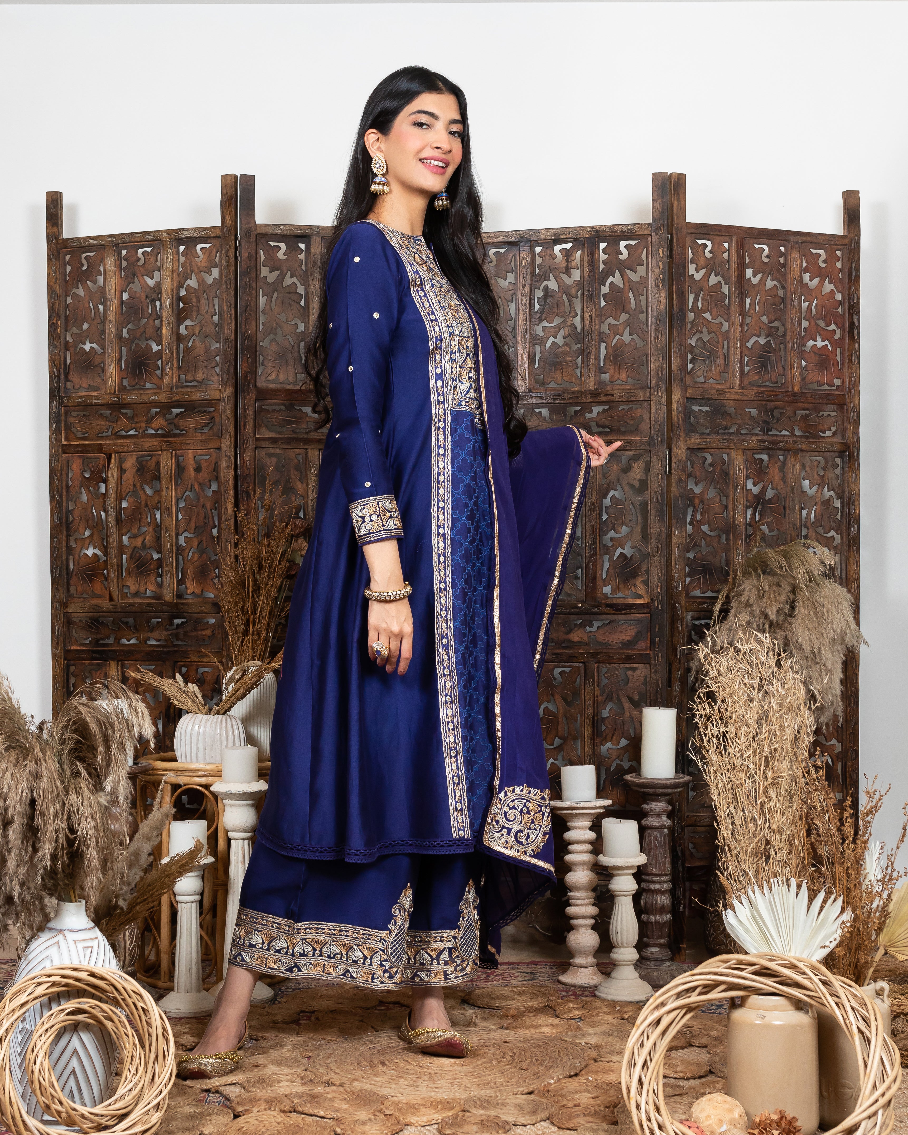 Royal Blue embroidered Kurta set sideview