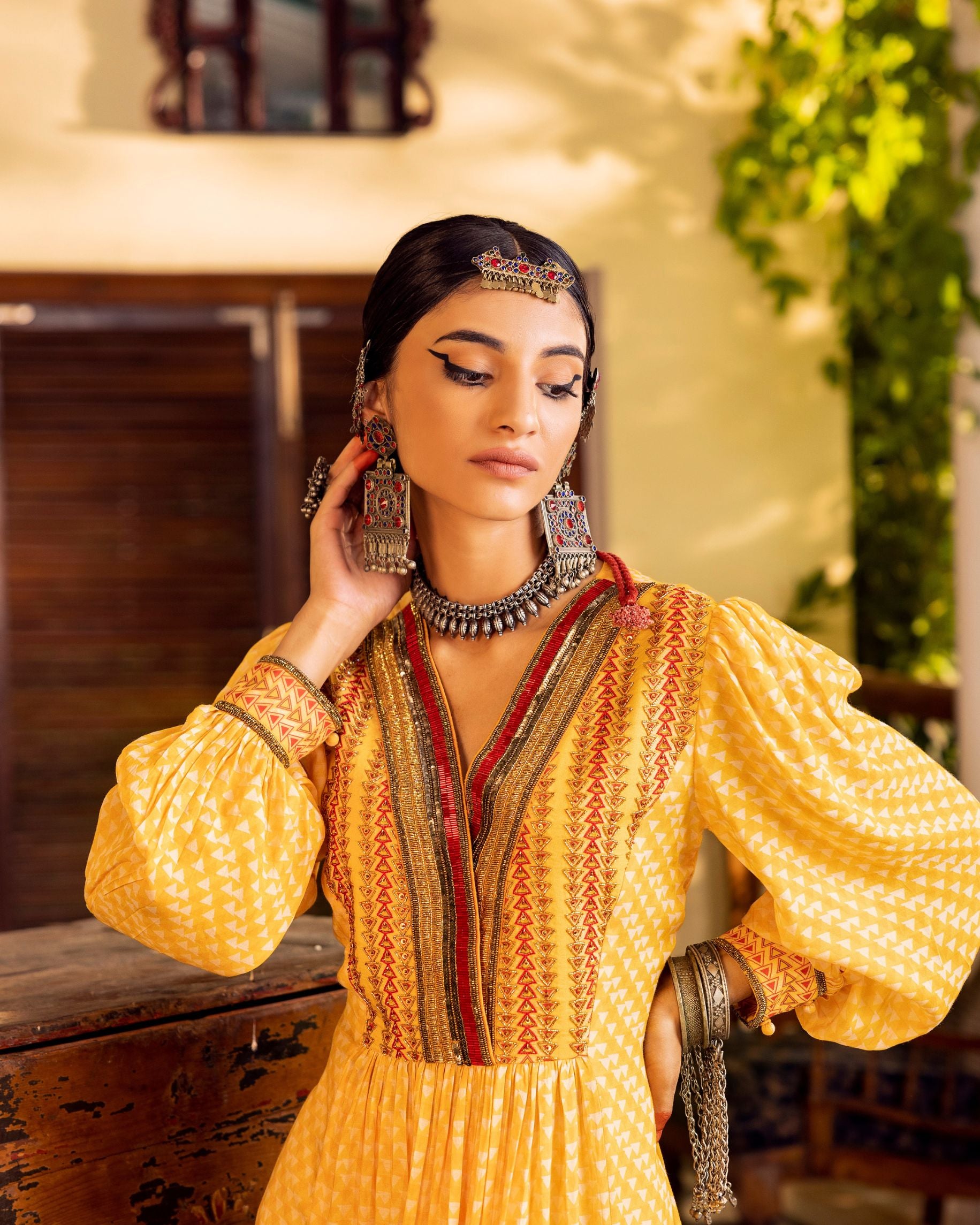 Yellow Printed & Embroidered Kurta set Closeview