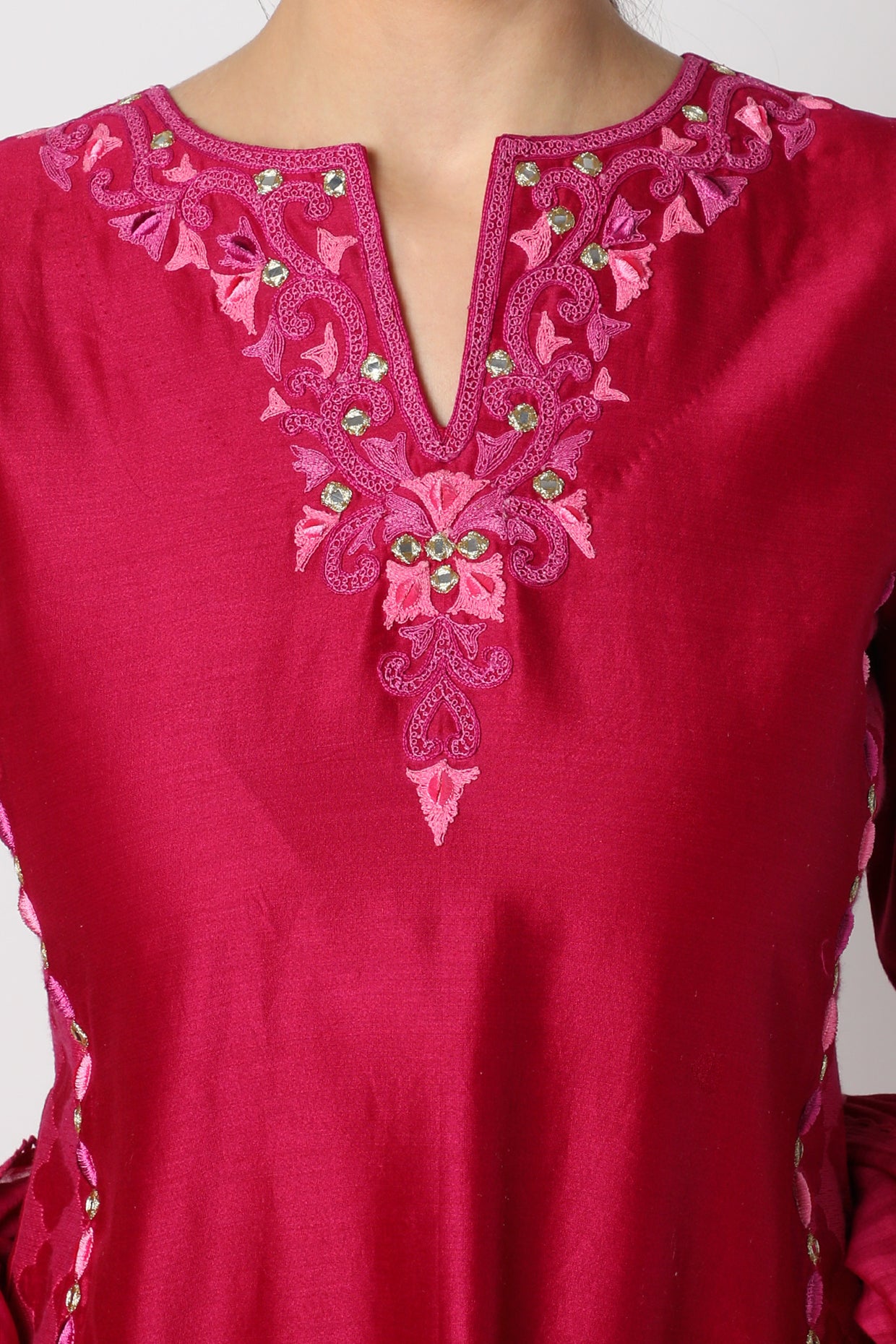 Magenta Embroidered Kurta Set closeview