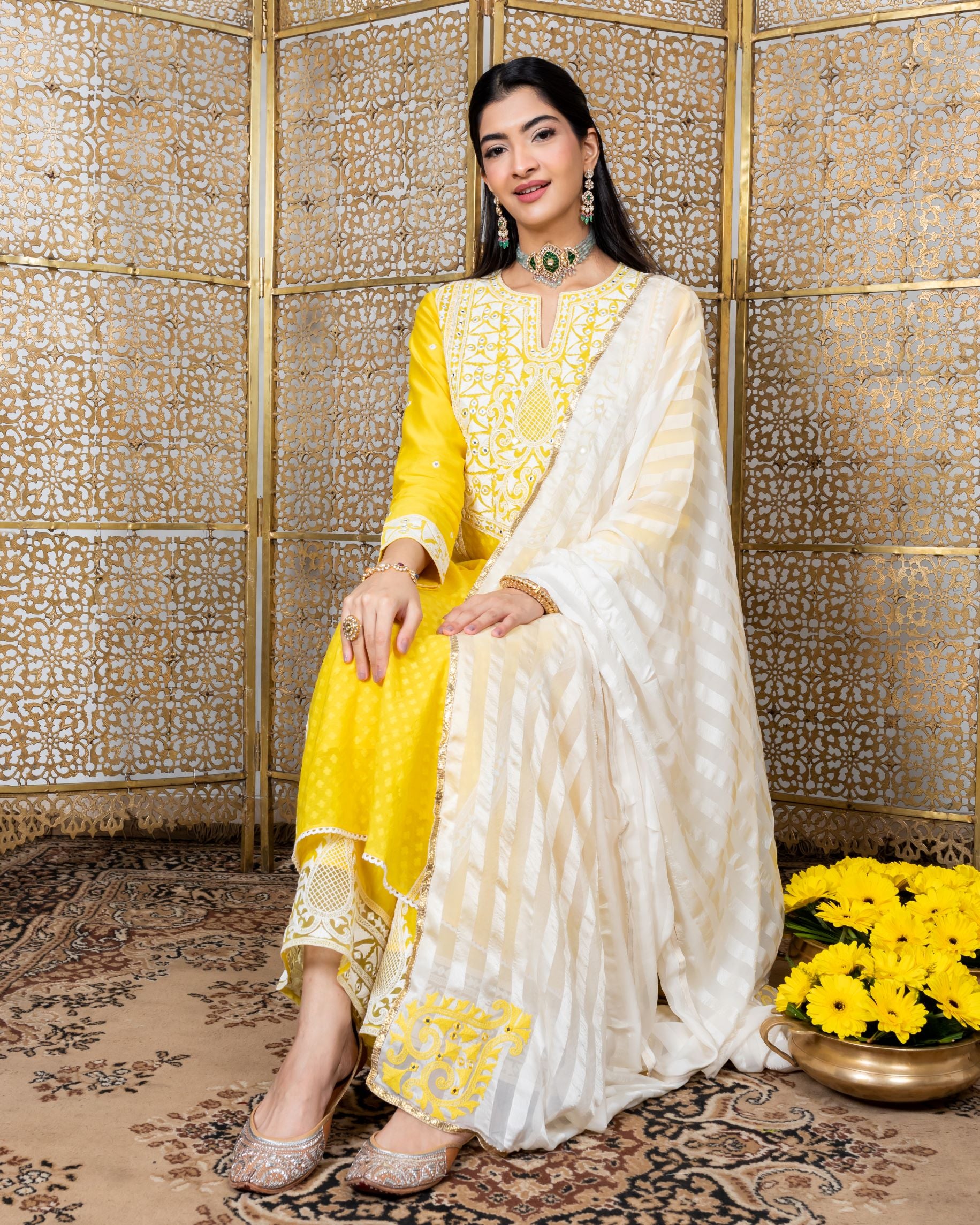 Women's Yellow Embroidered Kurta Set frontview