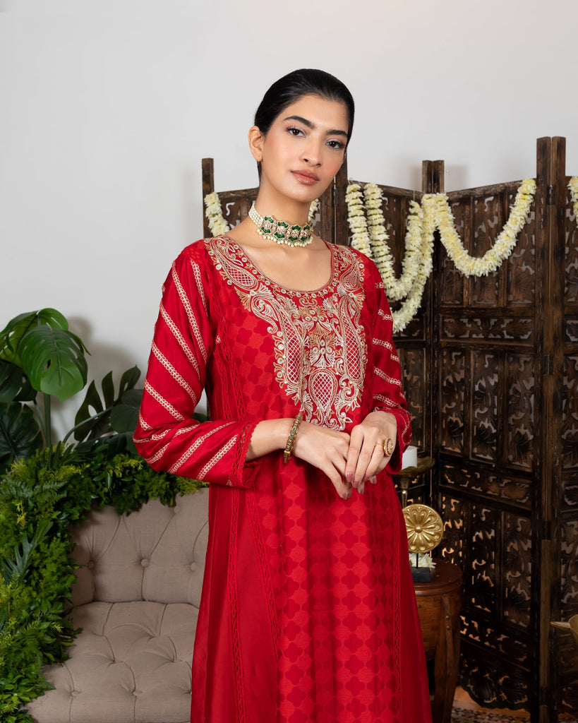  Red Embroidered Kurta Set for Women's closeciew